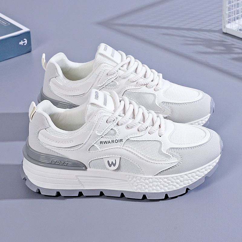 Sepatu Olahraga Wanita Bernapa - New Balance Fashion Women ulasan dan harga
