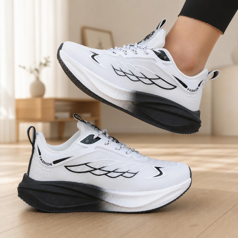 Sepatu Lari Wanita dengan Ujun - New Balance Fashion Women ulasan dan harga